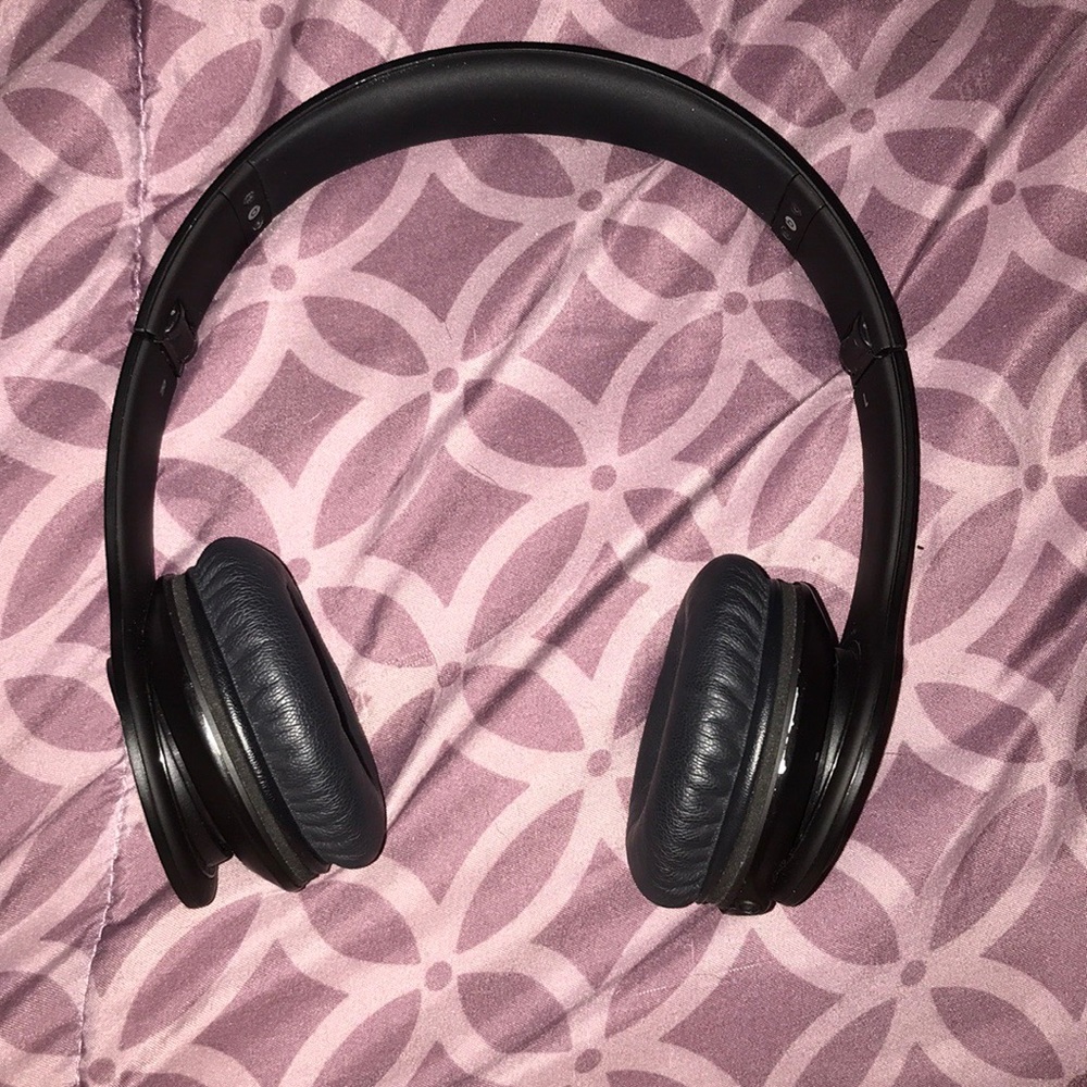 SOLD!!!!Beats by Dre